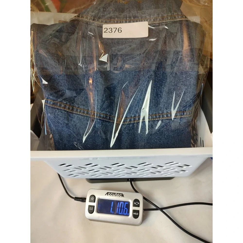 Bill Blass Vintage Denim Jacket Womens Medium Blue Jean Trucker Cotton - Picture 8 of 8